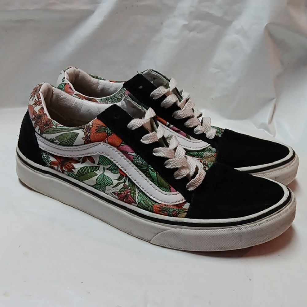 Vans Old Skool Floral Black and White Sneakers Size Men 6 Women 7.5